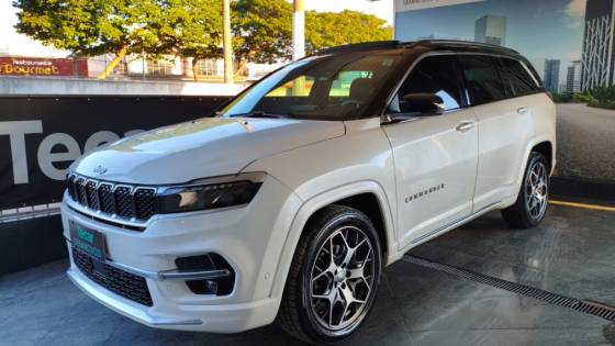 JEEP COMMANDER 1.3 T270 TURBO FLEX OVERLAND AT6 JEEP COMMANDER 1.3 T270 TURBO FLEX OVERLAND AT6